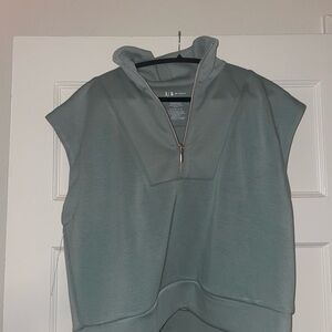 Light green Sleeveless top/pant set